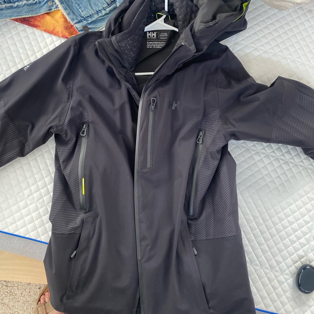 Helly Hansen ski jacket